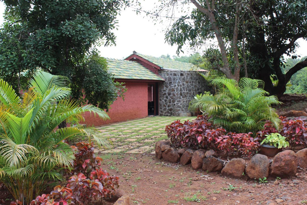 Cherilyn Monta Resort - Ratnagiri Vatul Екстериор снимка