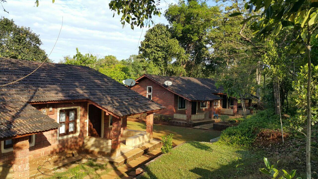 Cherilyn Monta Resort - Ratnagiri Vatul Екстериор снимка