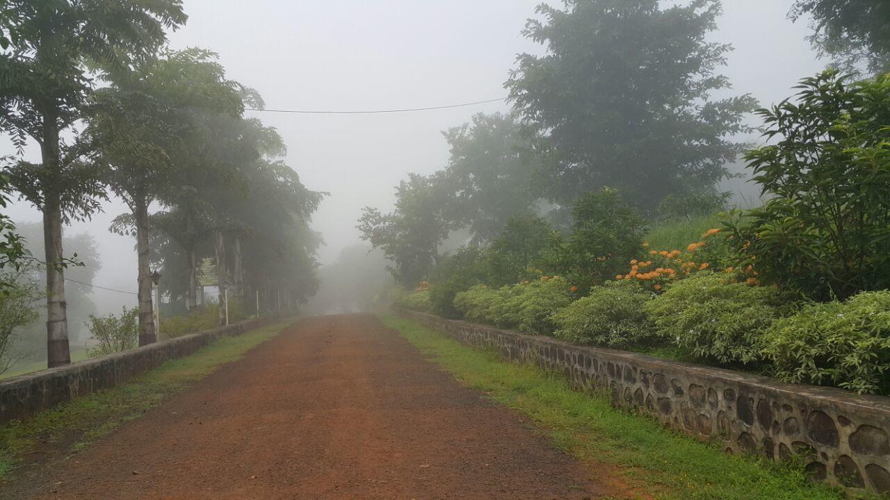 Cherilyn Monta Resort - Ratnagiri Vatul Екстериор снимка